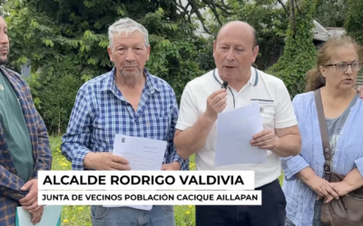 Alcalde Valdivia entrega comodato y anuncia obras clave en Población Cacique Aillapán